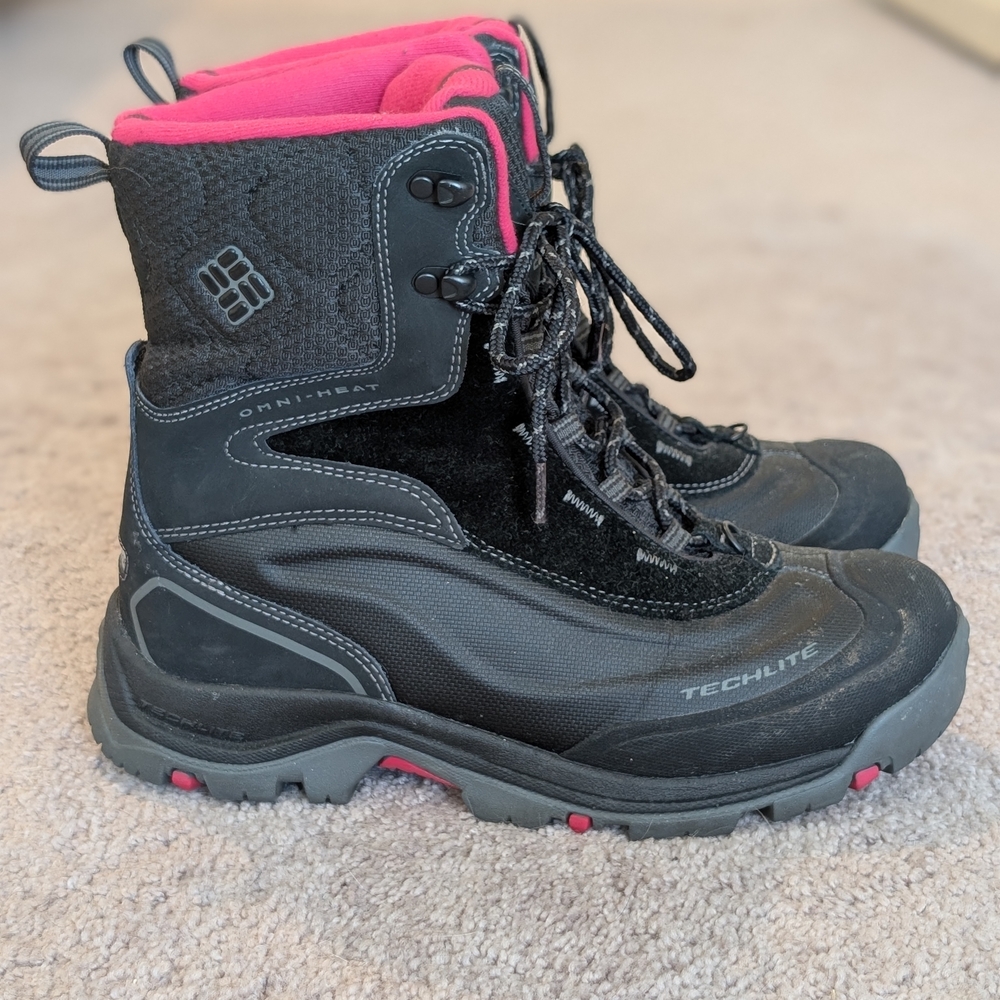 Columbia Black and Pink Winter Bugaboots